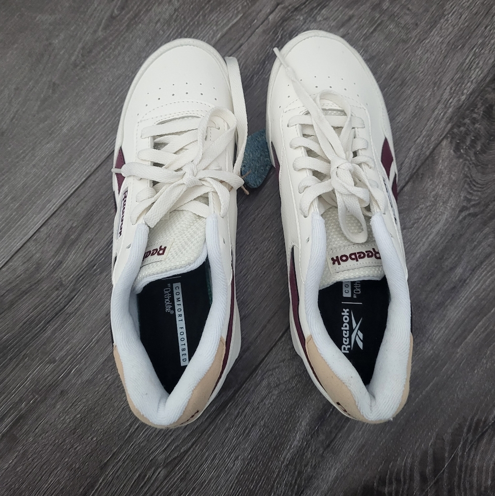 Reebok Rewind Run Sneakers (White/Burgundy/Tan) Size: 6